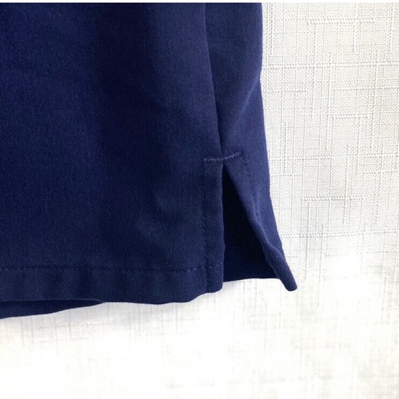 FIGS Scrub Top Technical Collection
Small Blue Two Pocket Soft Stretch Comfort - Picture 6 of 9